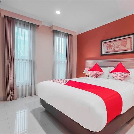 534 Sriwijaya Hotel Jakarta Buitenkant foto
